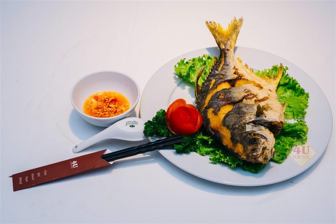 Cá Chim Chiên / Silver Pomfret Deep-fried